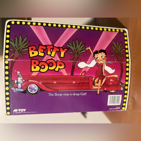 Betty Boop Fashion Doll " Boop-oop-a-doop Girl" Vintage  1986 - Picture 3 of 8